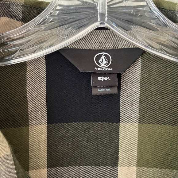 Volcom Size L Curwin LS Jersey Flannel Shirt Green Black Plaid Button Up Cotton - Picture 2 of 8